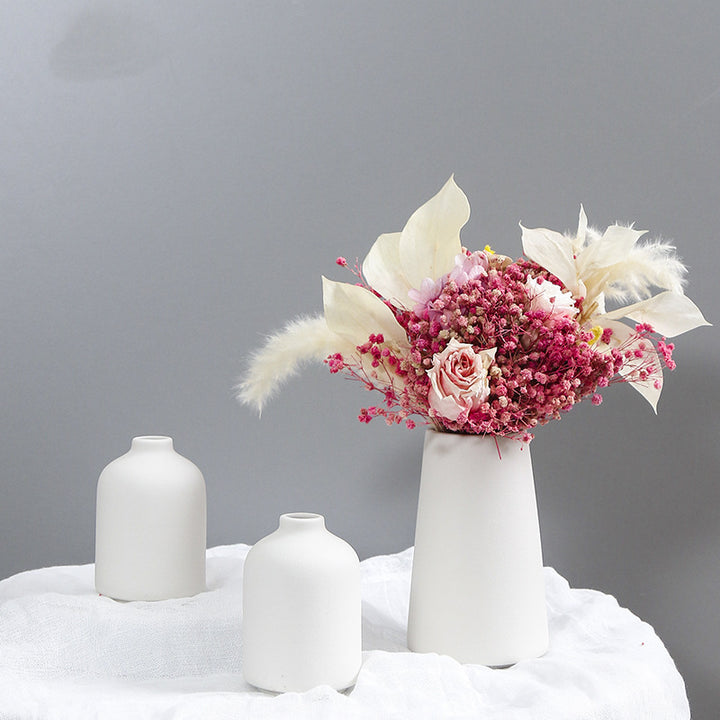 Minimalist Textured Ceramic Vase Kalsten