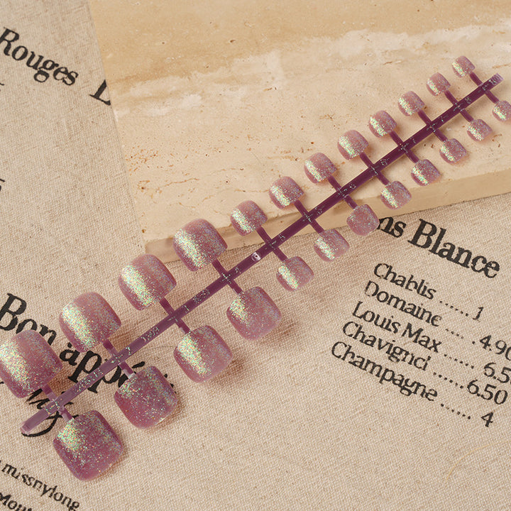 Glittery Press-On Nail Art Kalsten