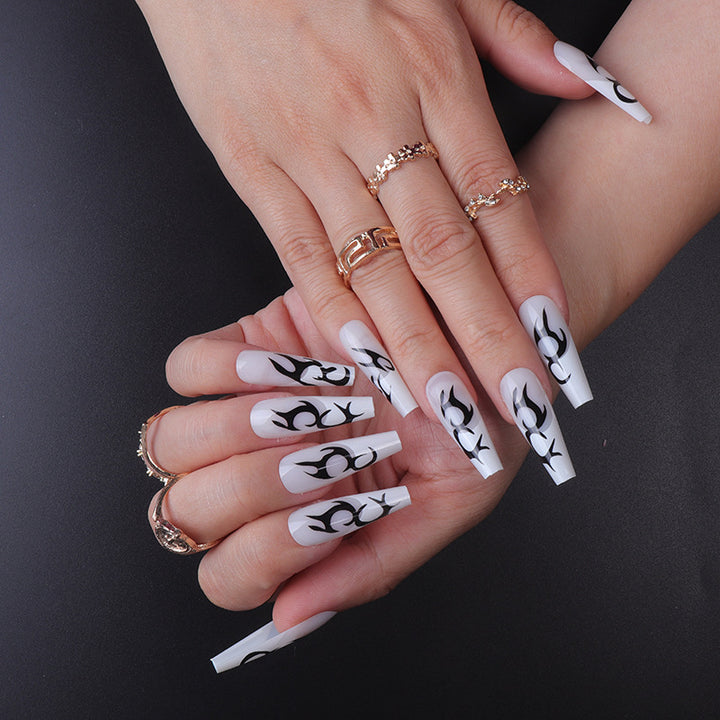 Artistic Flame-Design Long Press-On Nails Kalsten