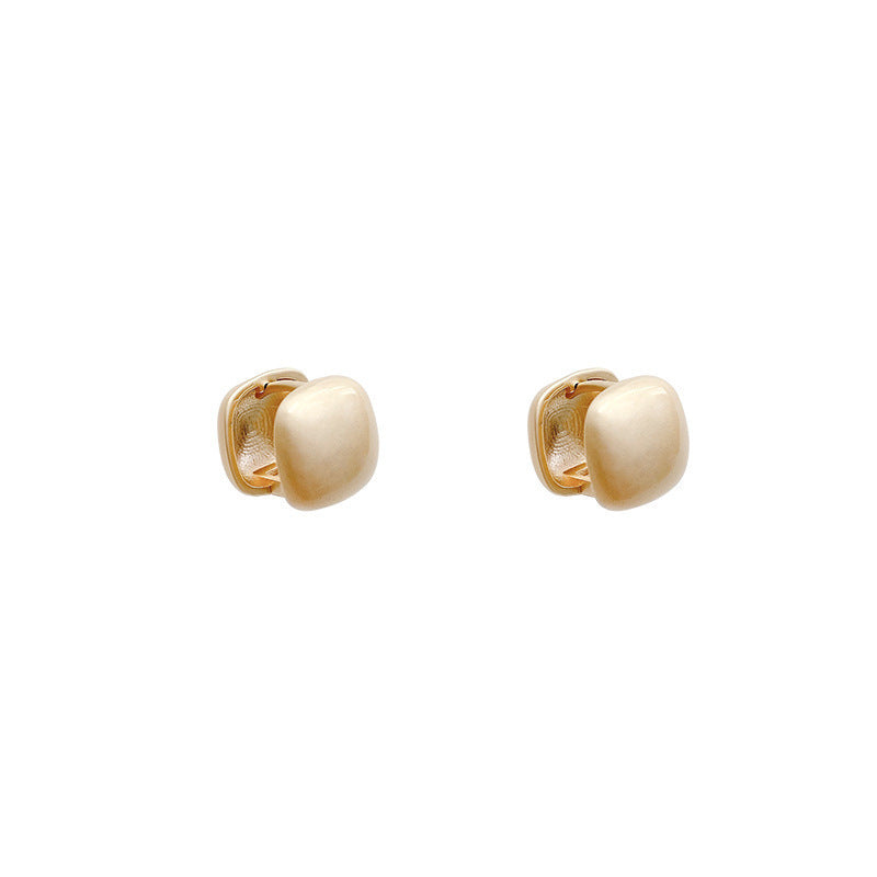 Stylish stud earrings with minimalist design Kalsten