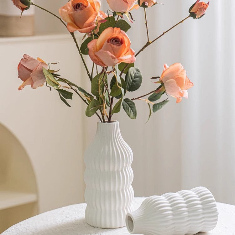 Stylish ceramic vase with wave structure Kalsten