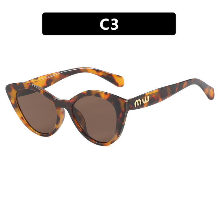 Women elegant Cat-Eye sunglasses with luxurious high-quality frame Kalsten