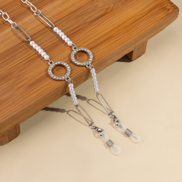 Glamorous Pearl-Embellished Eyewear Chain kalsten