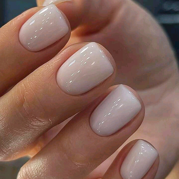 Luxurious Glossy Nail Treatment