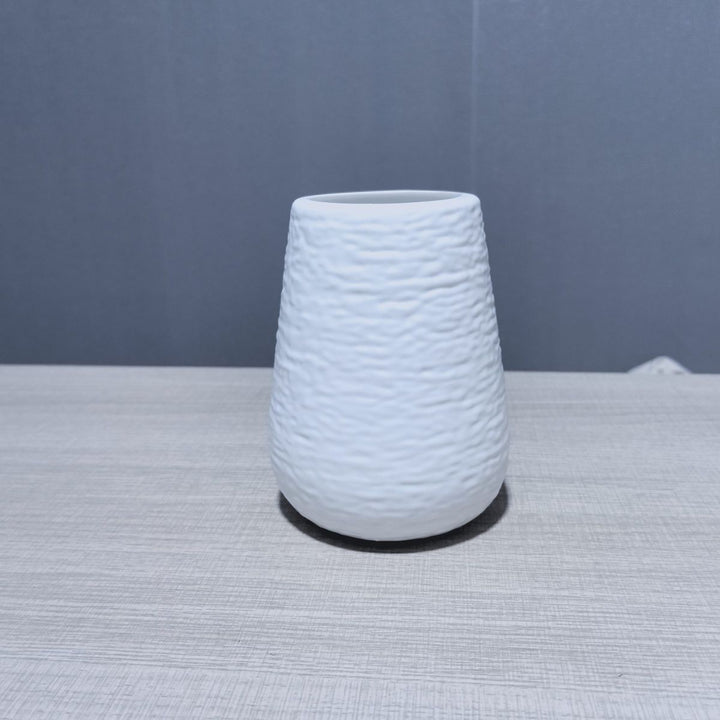 Textured Contemporary Ceramic Vase Kalsten