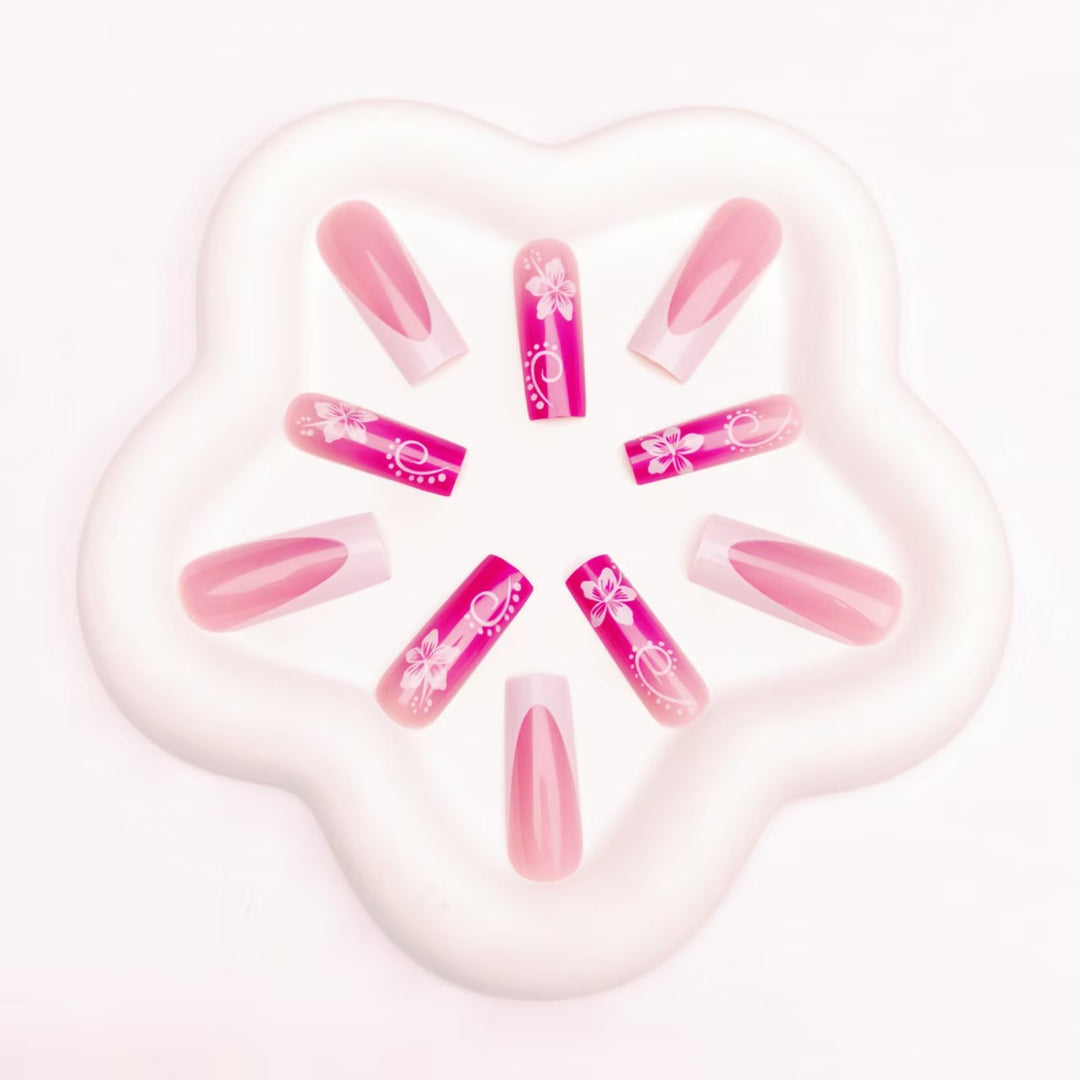 Artificial nails with floral accents and shine Kalsten