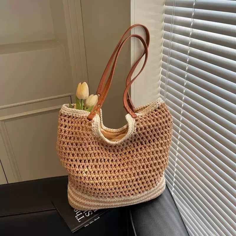 Handwoven beach bag with fine mesh structure Kalsten