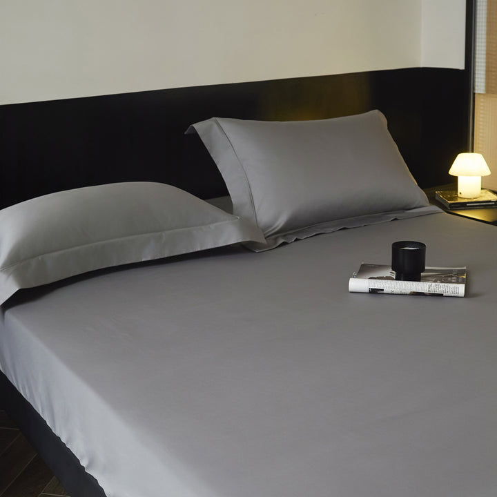 Premium bedding set with fitted sheet and Oxford pillowcases