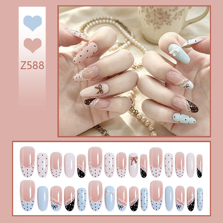 Artificial nail set with elegant accents and fine designs Kalsten