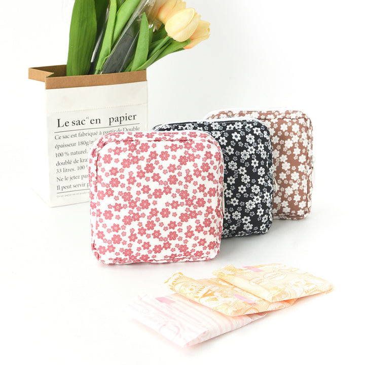 Cosmetic organizer with floral patterned design Kalsten