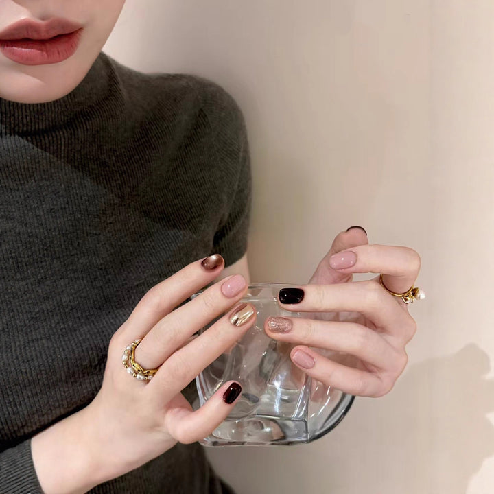 Chic Nail Art