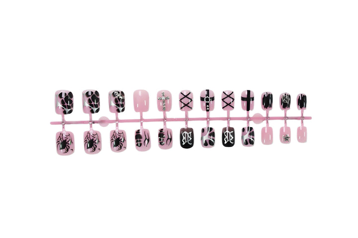 Nail art set with creative Halloween motifs and glamorous accents Kalsten