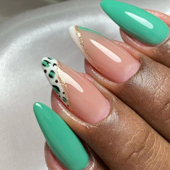 Artistic stiletto nails with glamorous color play Kalsten