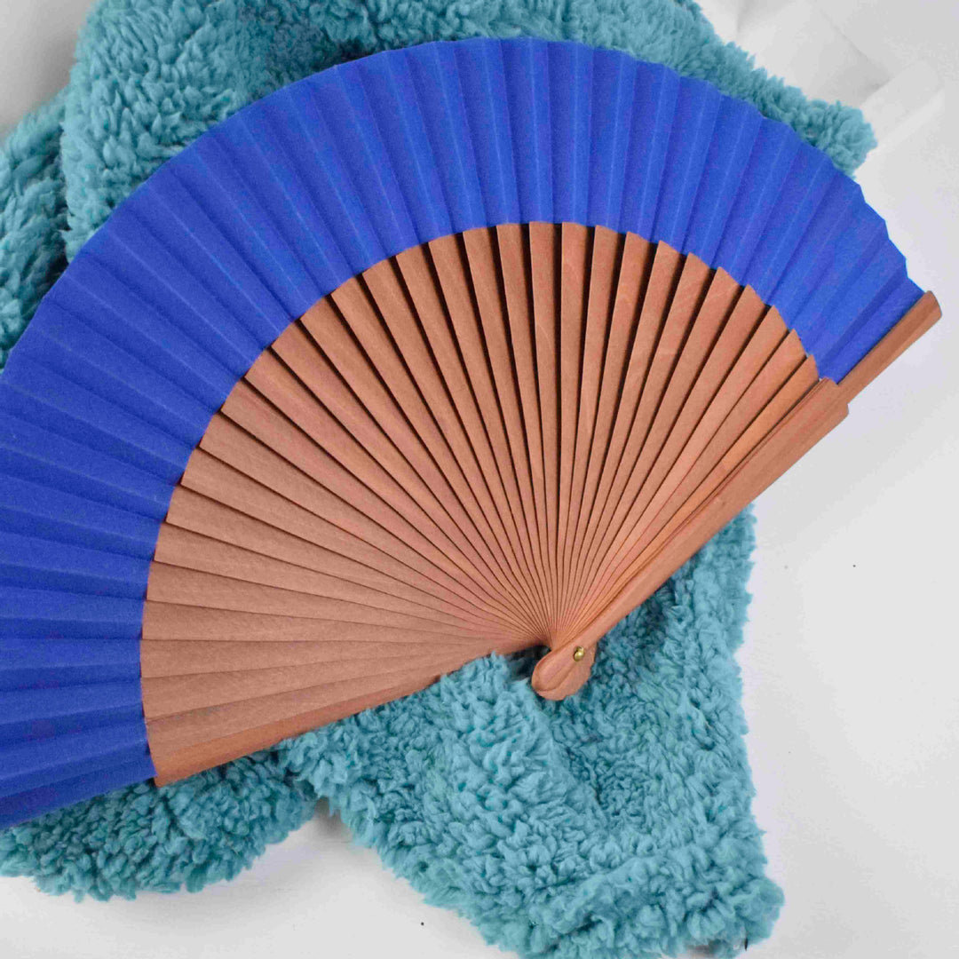 Ladies fan made of high-quality paper with stylish wooden frame Kalsten