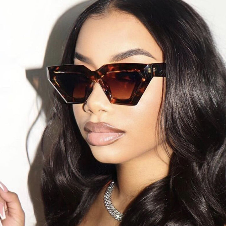 Ladies eye-catching sunglasses in unique hexagon design Kalsten