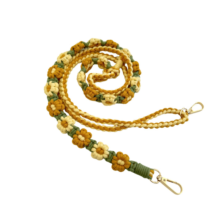 Macrame Pet Leash with Floral Detailing Kalsten