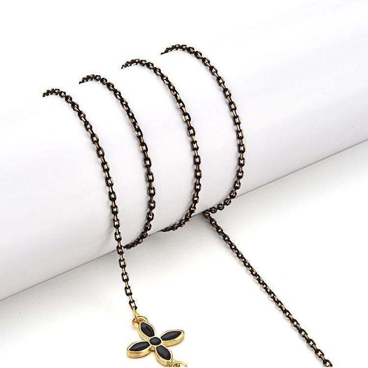 Adjustable Chain Eyewear Holder Kalsten