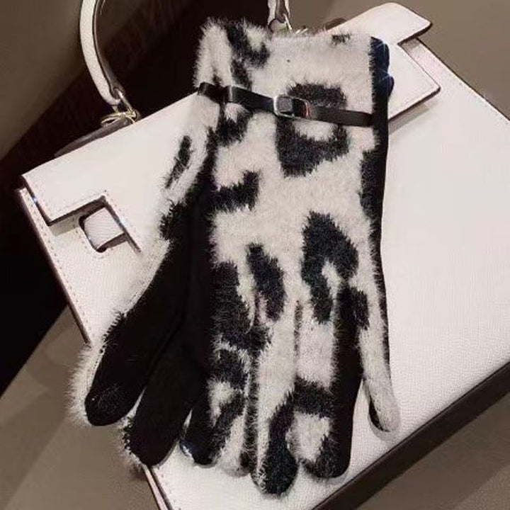 Elegant Leopard Print Touchscreen Gloves Kalsten