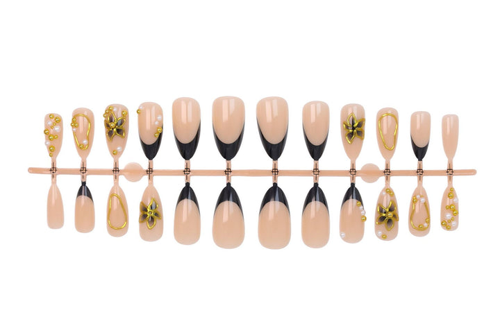 Acrylic nail set with handmade embellishments Kalsten