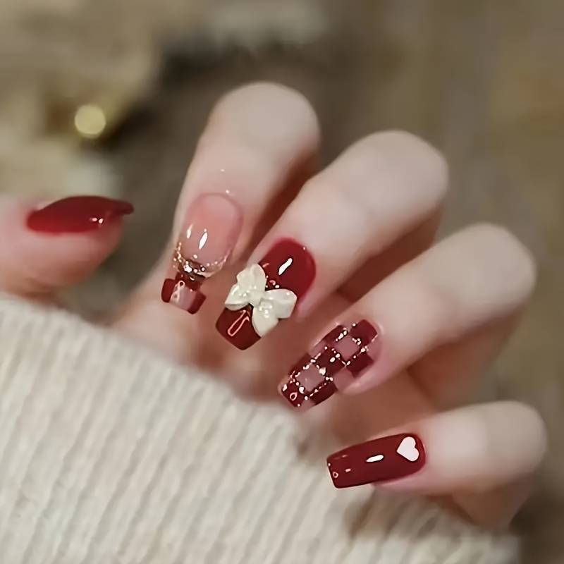Decorative Holiday Nail Art Set