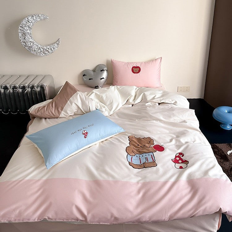 Playful bedding set with dessert illustration print