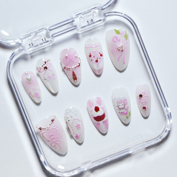Decorative Press-On Nail Art Set Kalsten