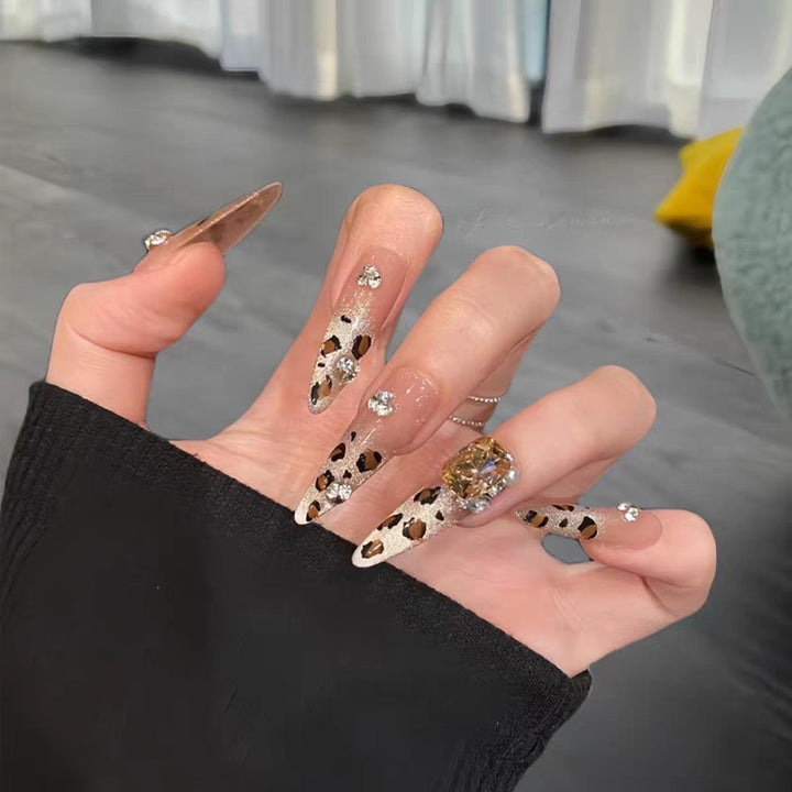 Glamorous Press-On Nail Set with Elegant Crystal Accents Kalsten