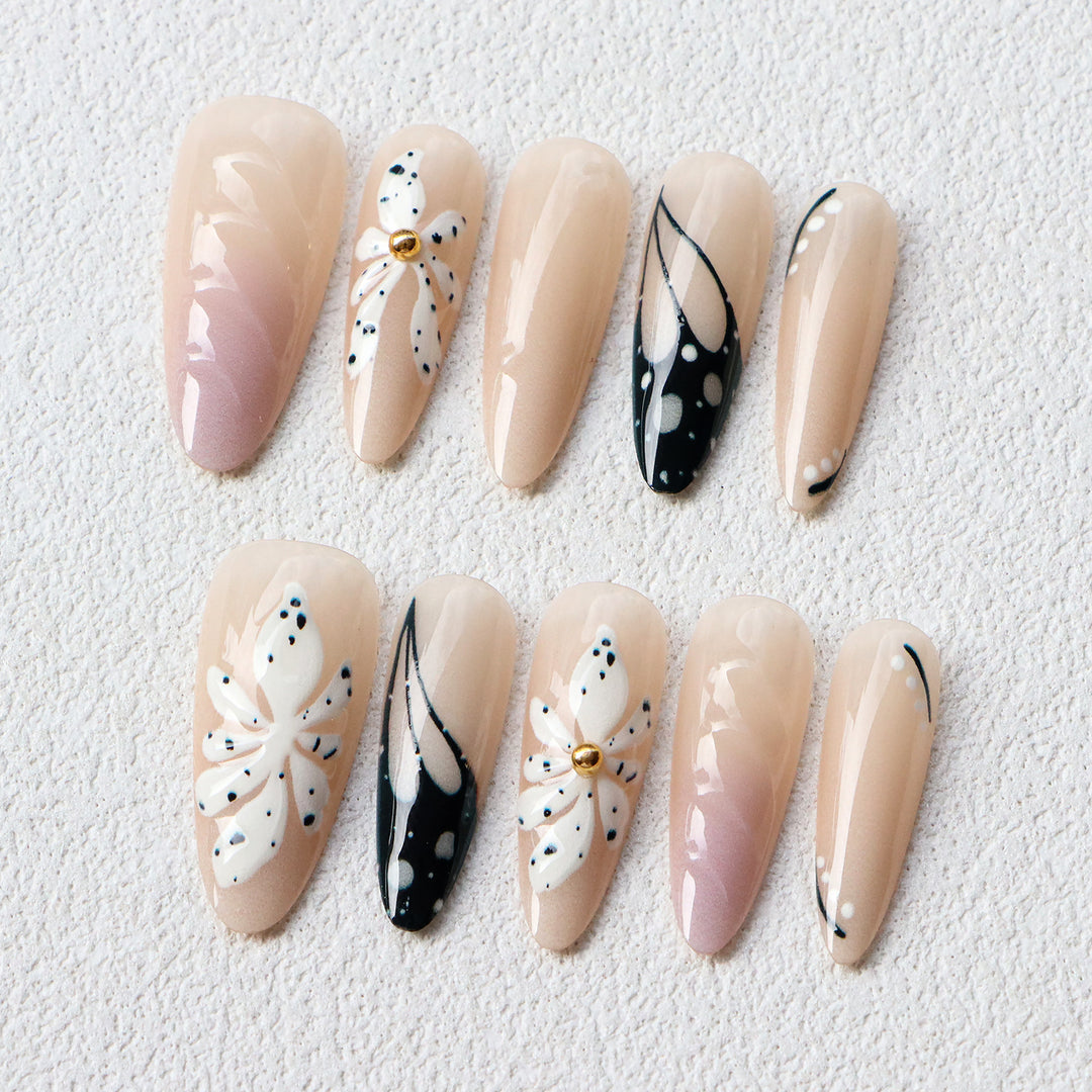 Artistic Floral Nail Design Set