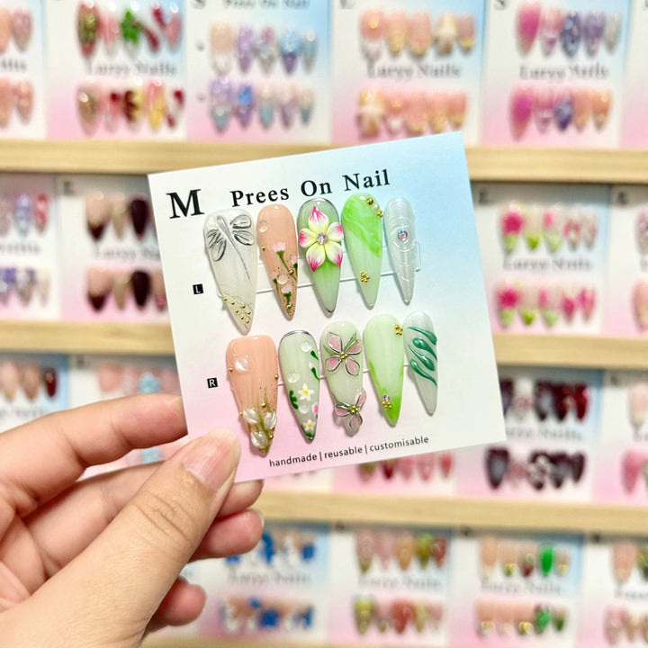Artistic Floral and Gem-Embellished Press-On Nail Set