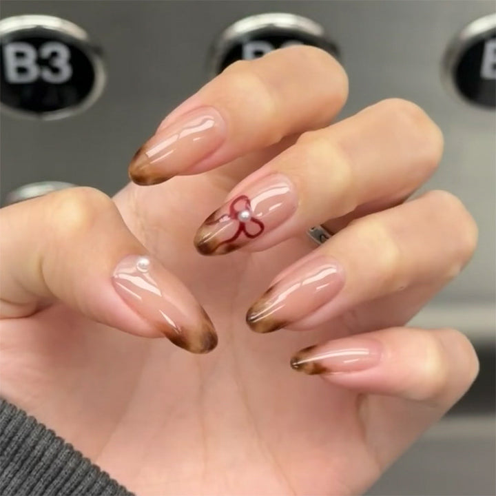 Artful Nail Art with Elegant Flower Design Kalsten
