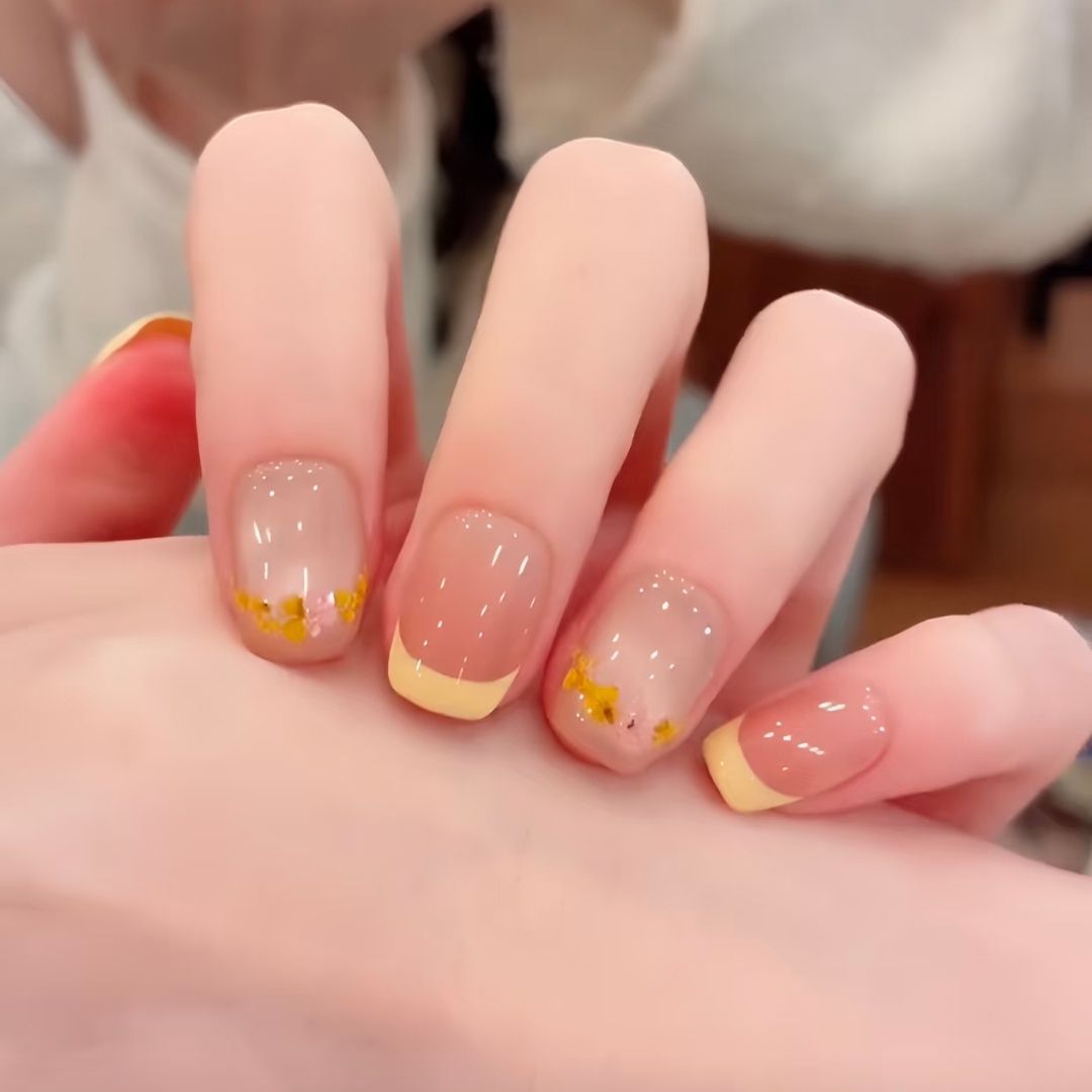Elegant French Tip Press-On Nail Set Kalsten