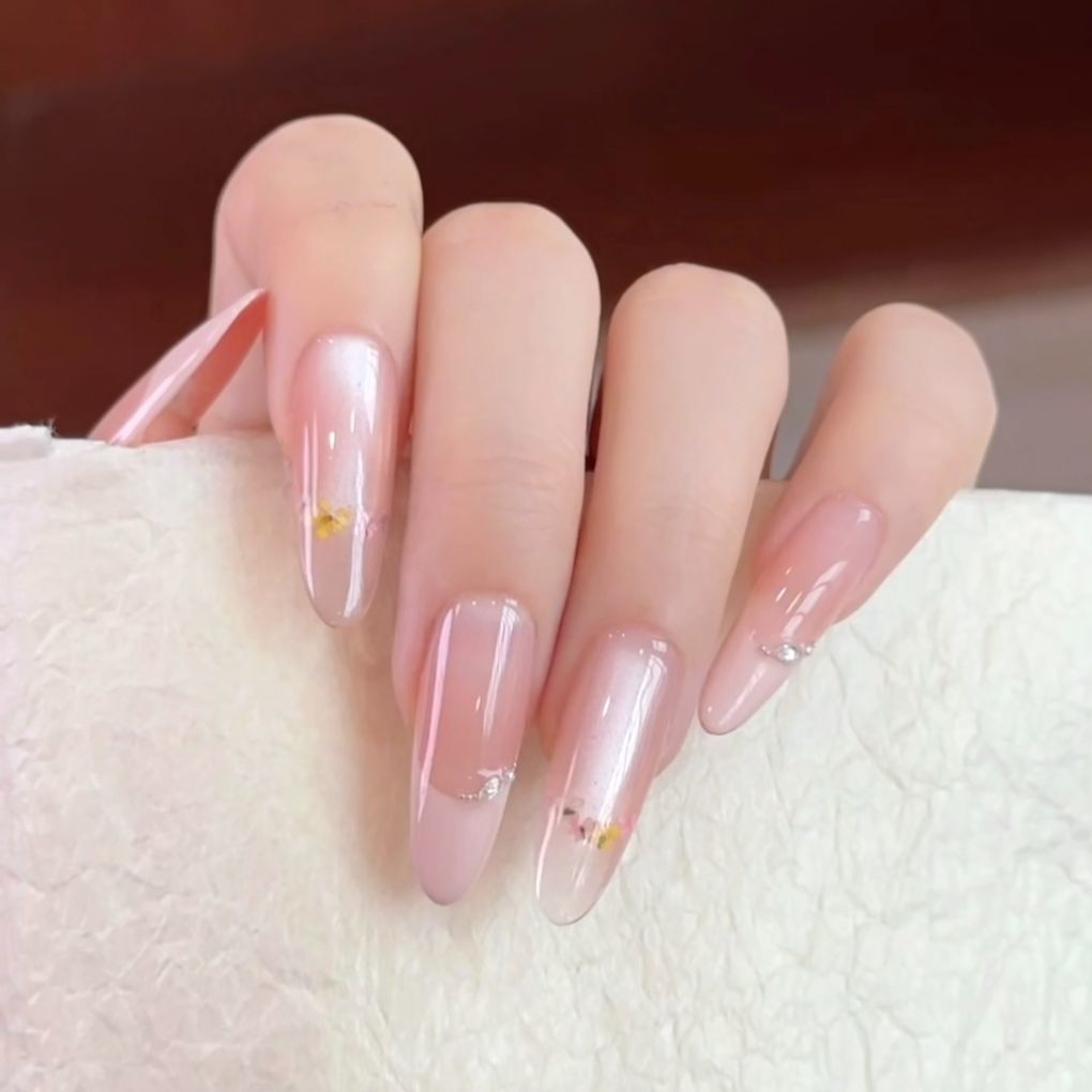 Elegant Stiletto Press-On Nail Tips