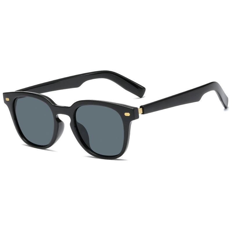 Ladies fashionable corrective glasses with elegant plastic frame and golden accents Kalsten