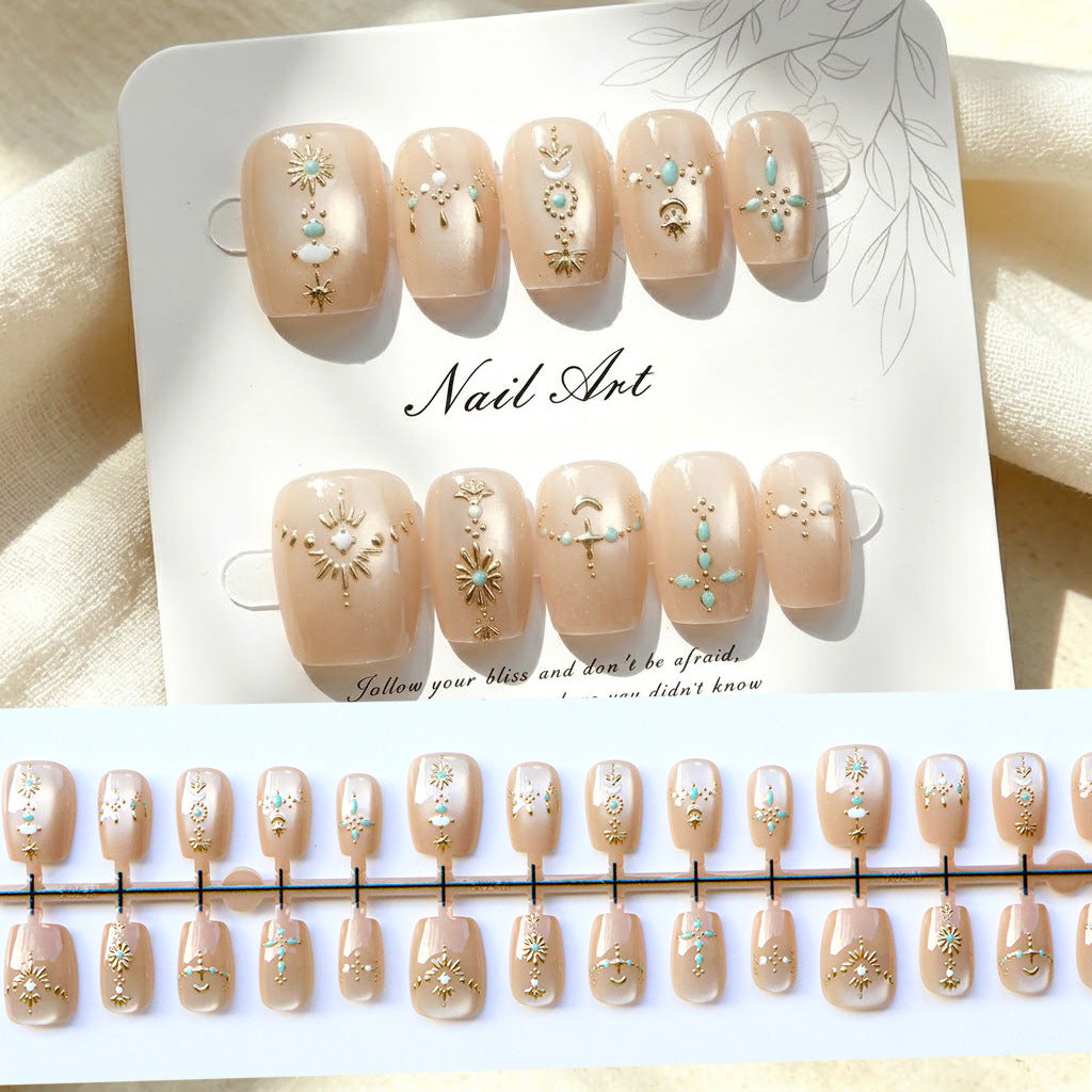 Exquisite Nail Art Press-On Set