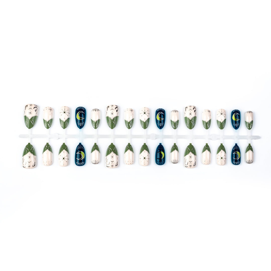 Artistic Nature-Inspired Press-On Nail Art Set