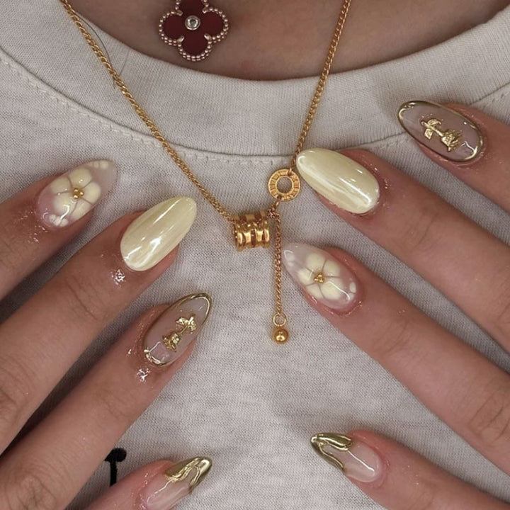 Decorative Floral Nail Art Set