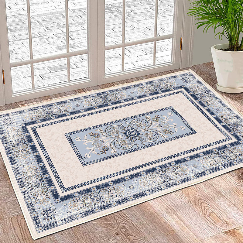 Vintage-Inspired Floral Area Rug Kalsten