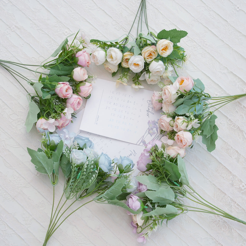 Lifelike Rose Bouquet Stem