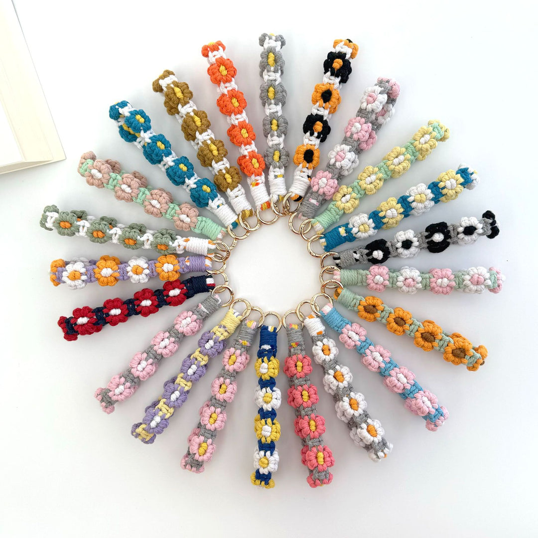 Floral Macrame Keychain Holder Kalsten