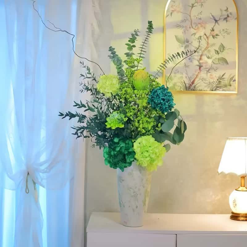 Elegant Artistic Floral Arrangement