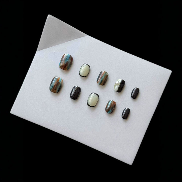 Artistic Abstract Press-On Nail Set