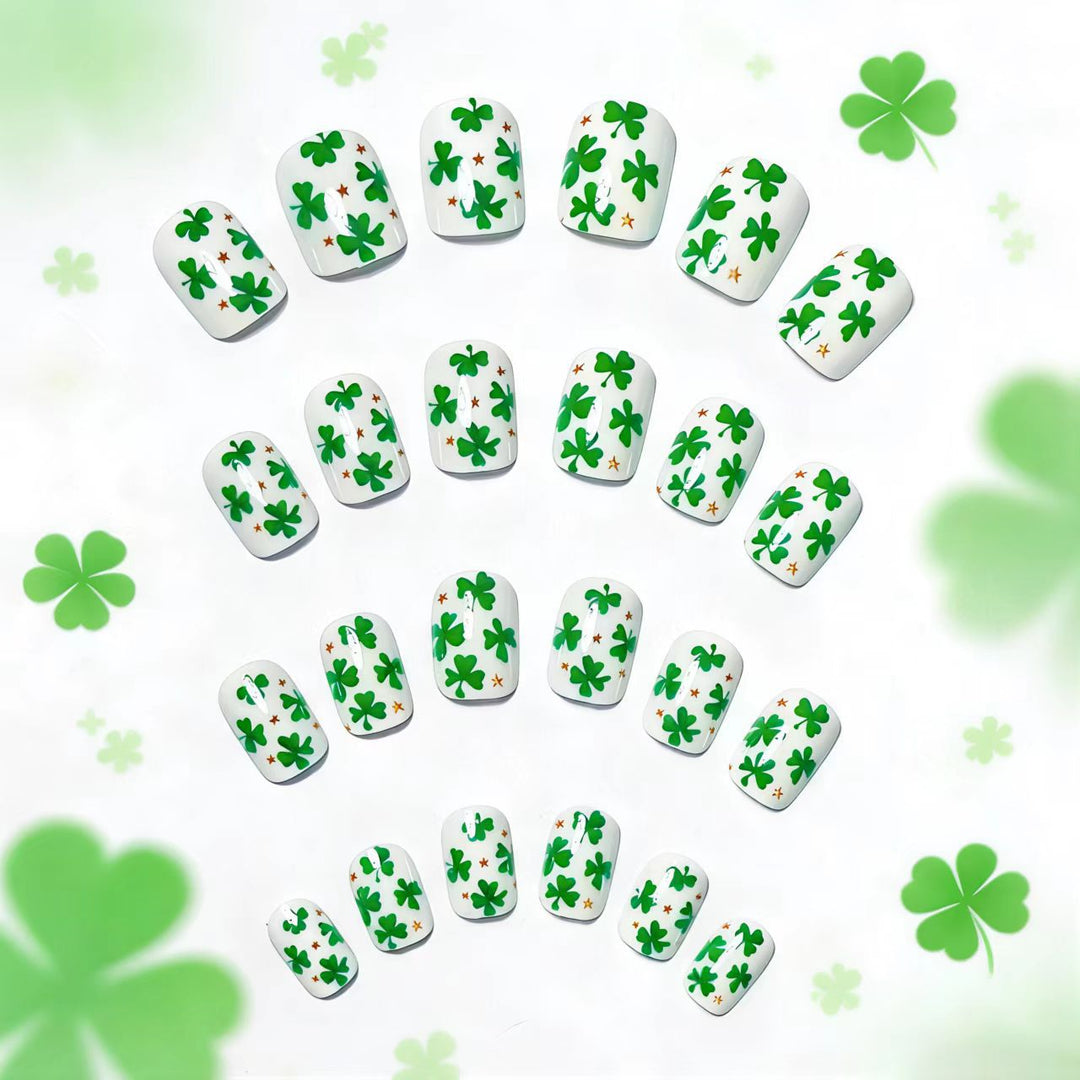St. Patrick's Day Shamrock Nail Art Kalsten