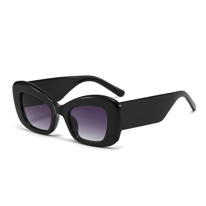 Ladies fashionable oversized sunglasses in modern design Kalsten