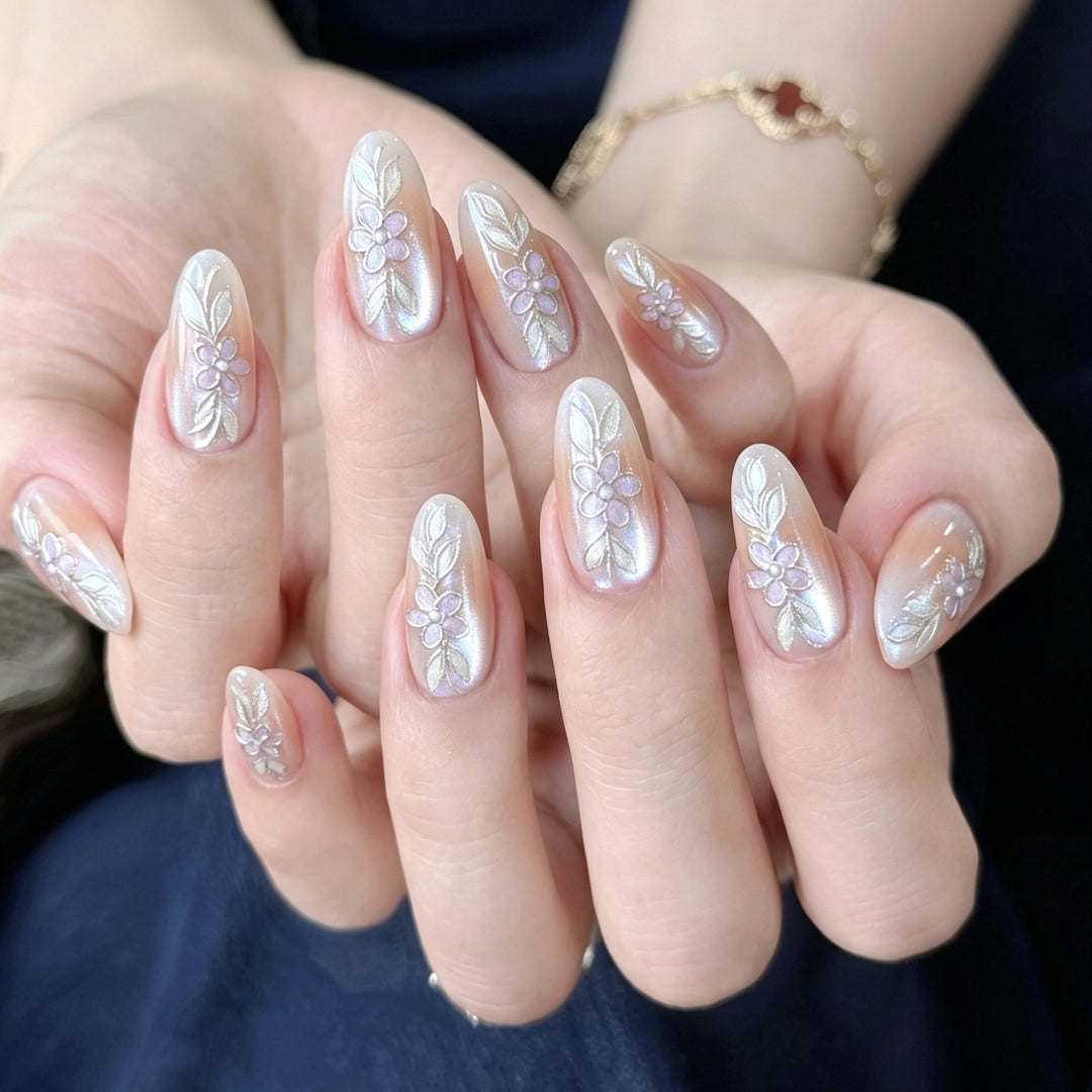 Elegant Floral Design Press-On Nails
