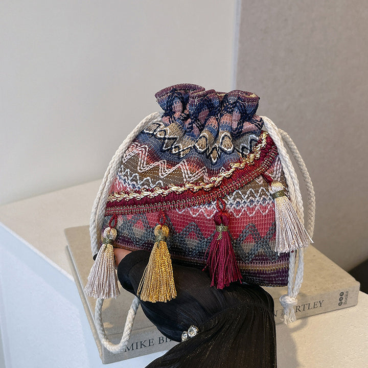 WoBohemian Embroidered Bucket Bag Kalsten