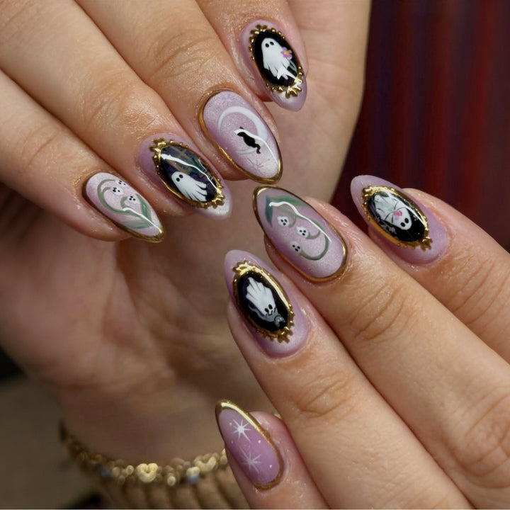 Artistic Halloween-Themed Press-On Nail Art Kalsten