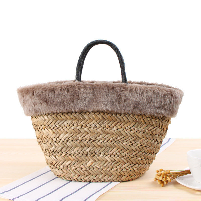 Basket bag with fluffy upper edge and decorative bow detail Kalsten