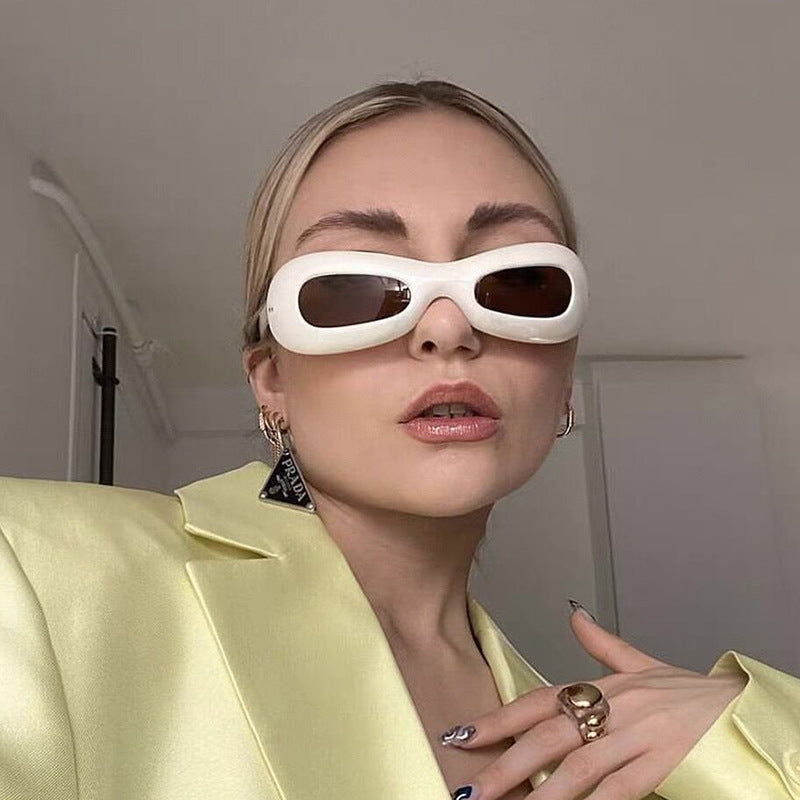 Women’s retro-inspired sunglasses with stylish frame and UV protection Kalsten