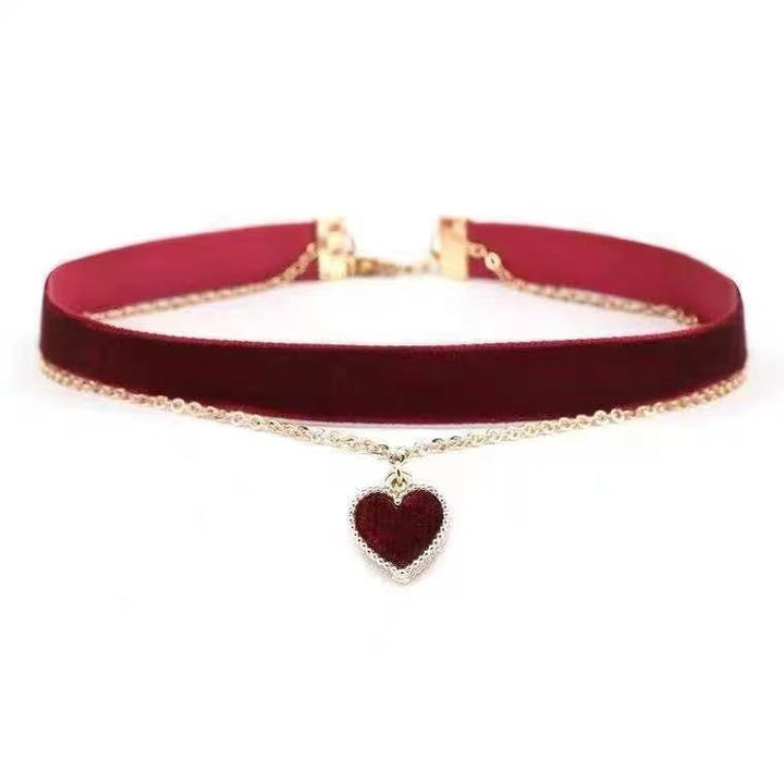 Velvet Heart Charm Choker Kalsten