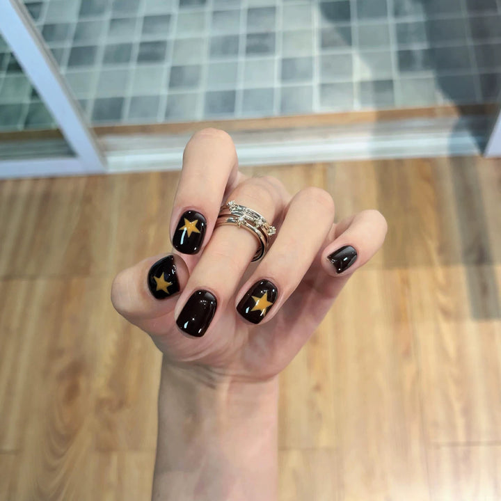 Artistic Star-Themed Press-On Nail Extensions